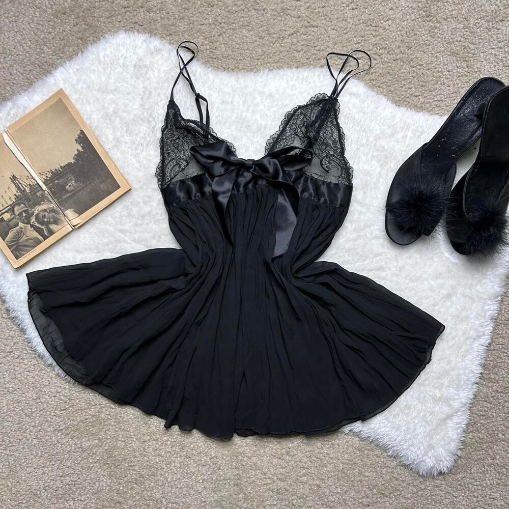 Victoria’s Secret babydoll chemise!